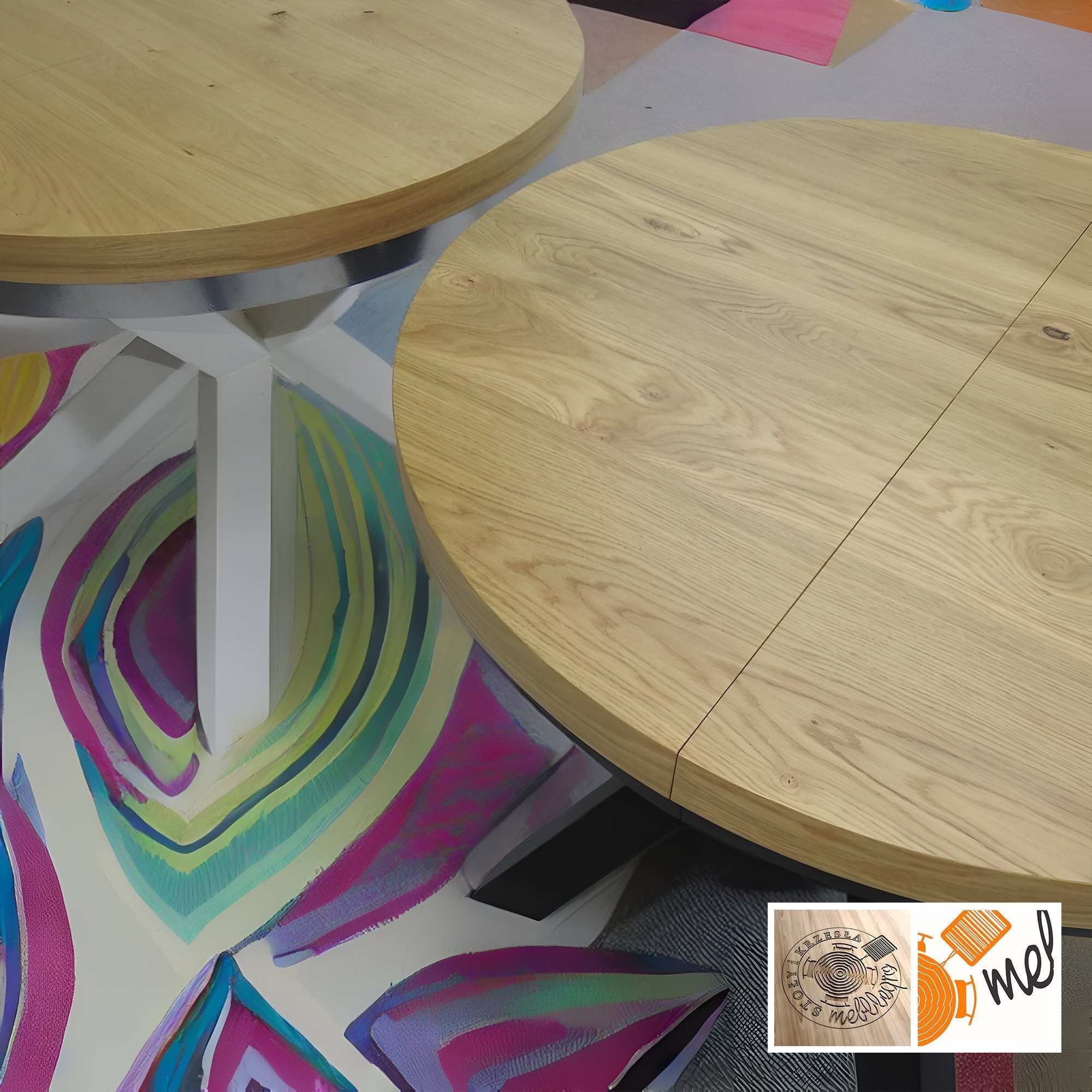 Stół okrągły loftowy z metalowymi nogami w stylu pająk