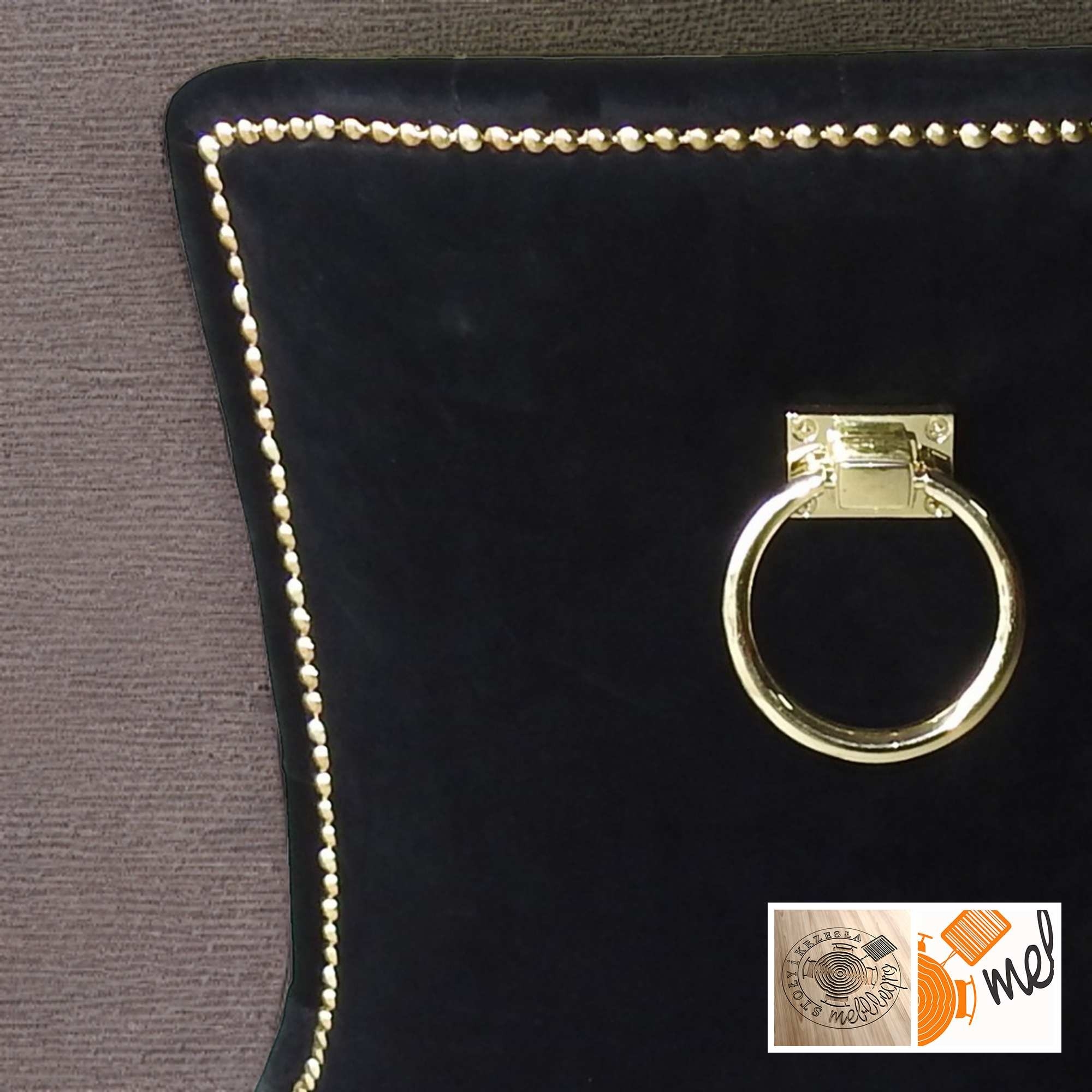 Krzesło K107 Chesterfield Złote Nogi z Kołatką - obrazek 5